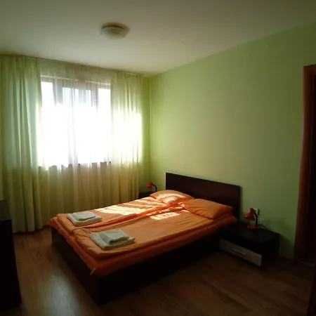 Byala Palace Apartament Beala