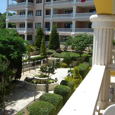 Byala Palace アパート *
